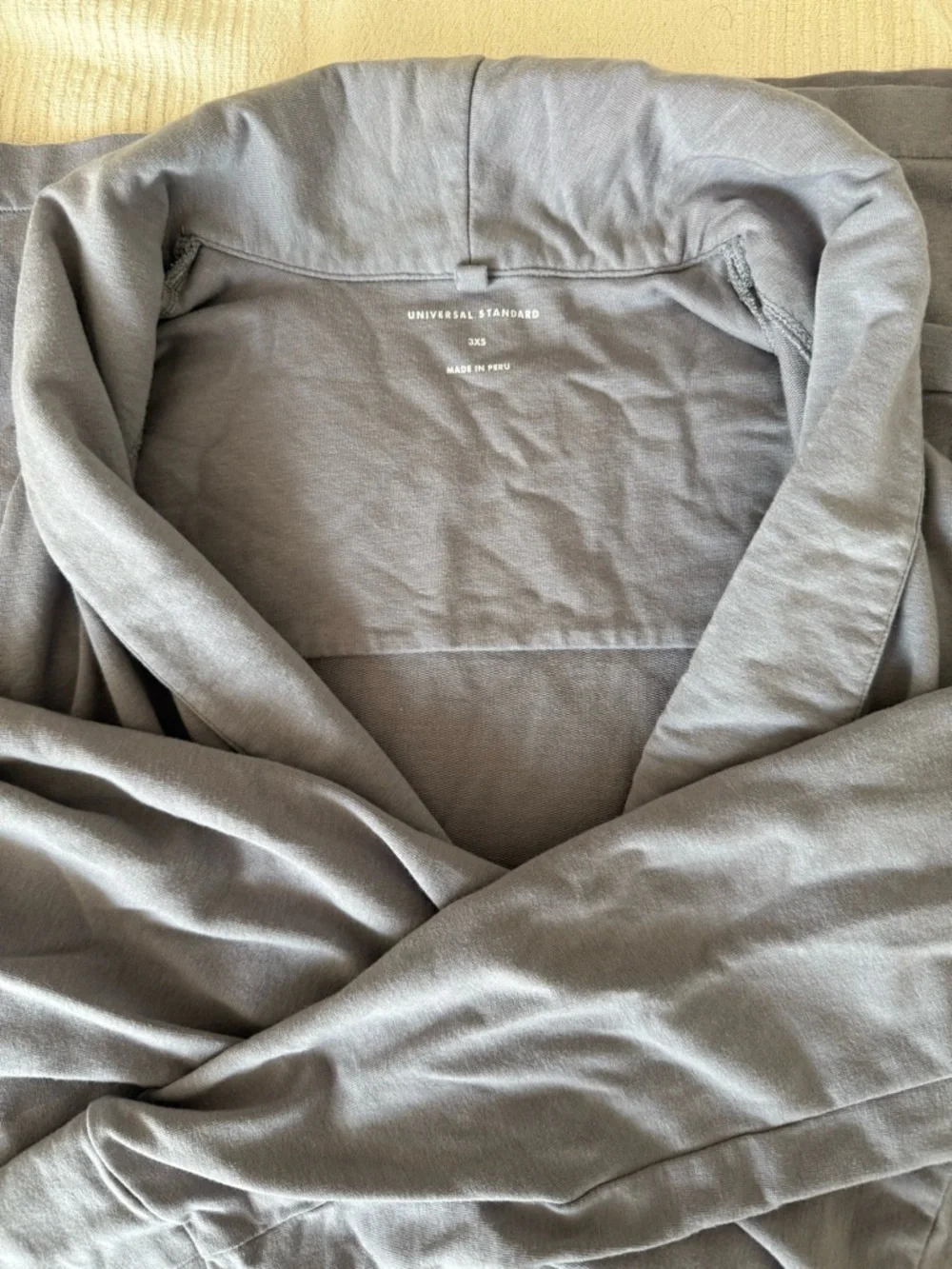 Universal Standard Robe - Picture 4 of 7